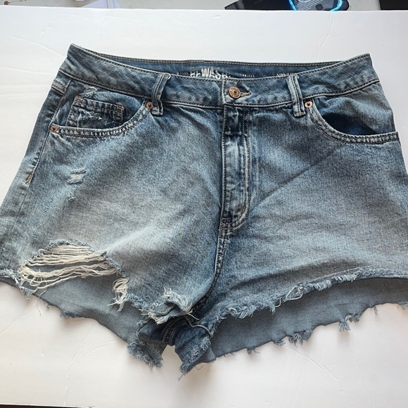 Rewash-distressed denim jean shorts size 13. Two back pockets, 3 front pockets. - Picture 1 of 10